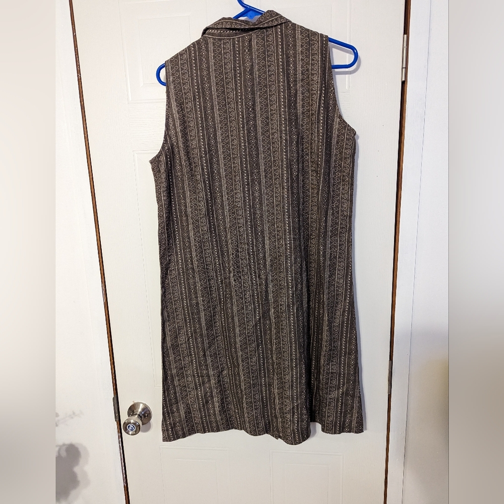 Garnet Hill.  Dress. 322 - Picture 3 of 4